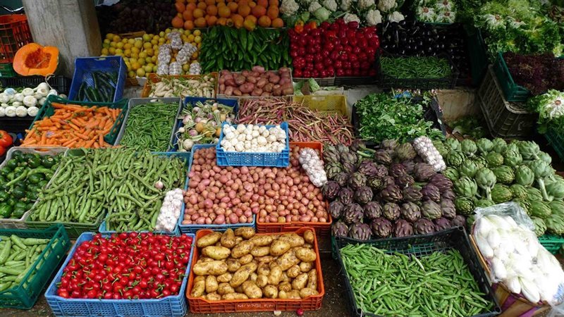 أسعار الخضار في سوق العبور اليوم.. ارتفاع البطاطس وتراجع الليمون 10 جنيهات