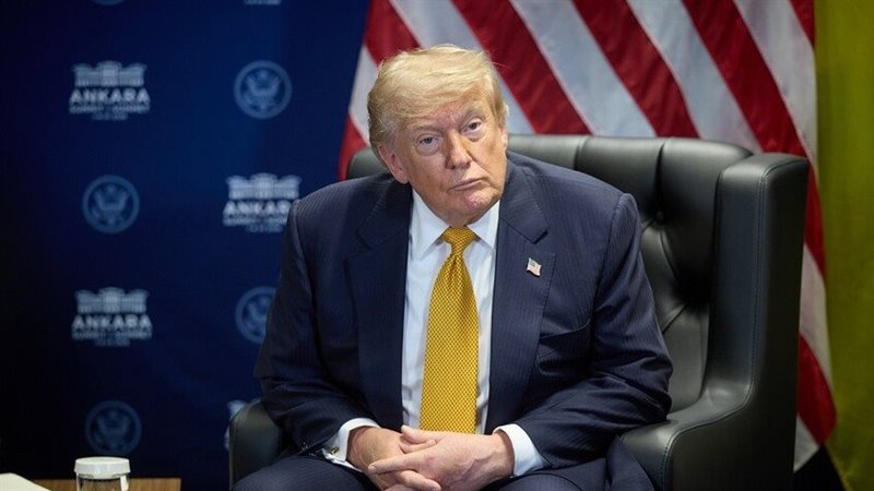 استطلاع: الديمقراطيون يتقدمون اقتصاديًا ورضا الأمريكيين عن ترامب يتراجع إلى 35%