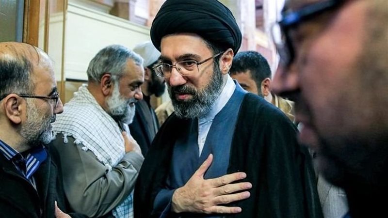خرازي: مجتبى خامنئي يدرس تغييرات بالأمن القومي وإبعاد عراقجي عن مفاوضات أمريكا