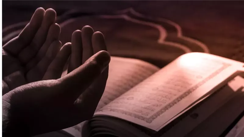 أدعية طلب العافية في صلاة الفجر.. «اللهم إني أعوذ بك من زوال نعمتك»
