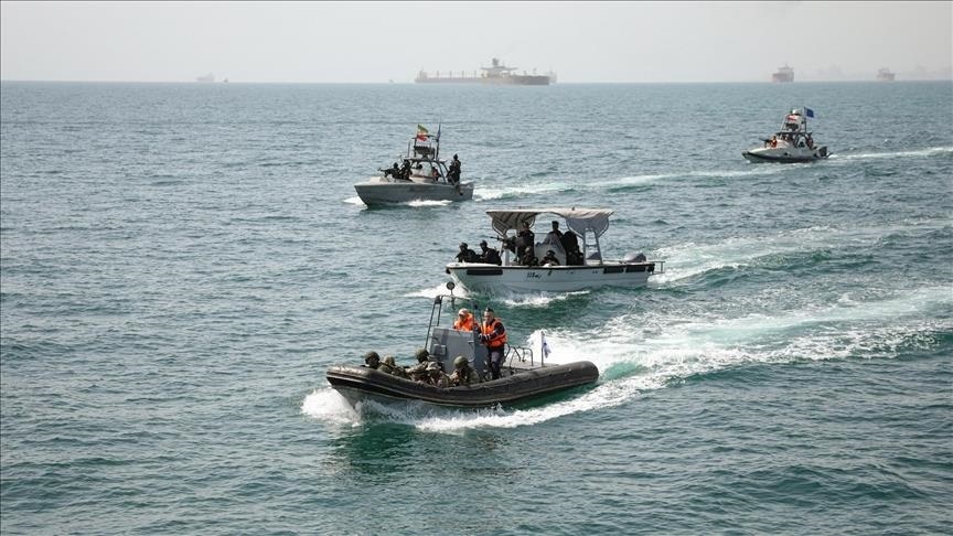 إيران تعلن اقتراب اتفاق مع عُمان لإعادة فتح مضيق هرمز