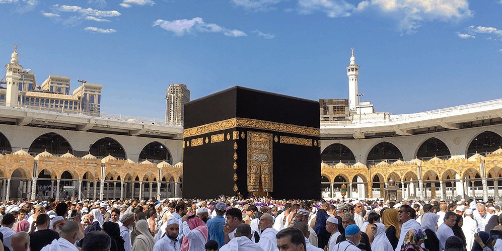 ارتفاع تذاكر طيران العمرة يتجاوز 20% وبرامج المولد تبدأ من 40 ألف جنيه