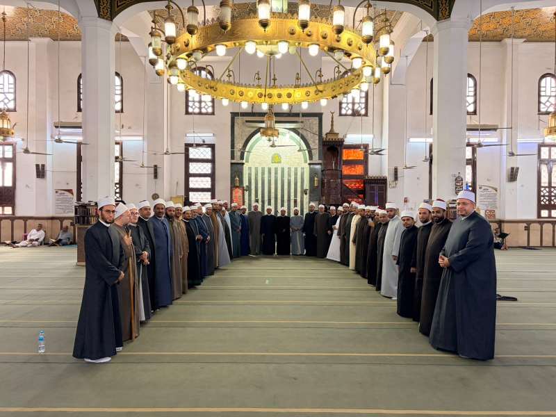 الأوقاف تطلق قافلة دعوية بـ130 إمامًا في عين شمس وشمال شرق القاهرة
