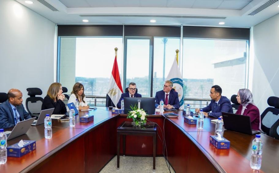 التخطيط والبترول تبحثان أمن الطاقة وخطة القطاع للعام المالي 2026-2027