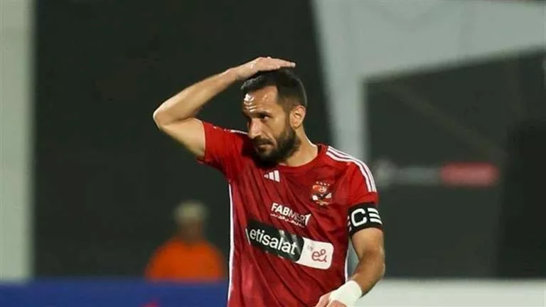 إصابة بلعمري تعيد أزمة الظهير الأيسر إلى الأهلي قبل غلق القيد