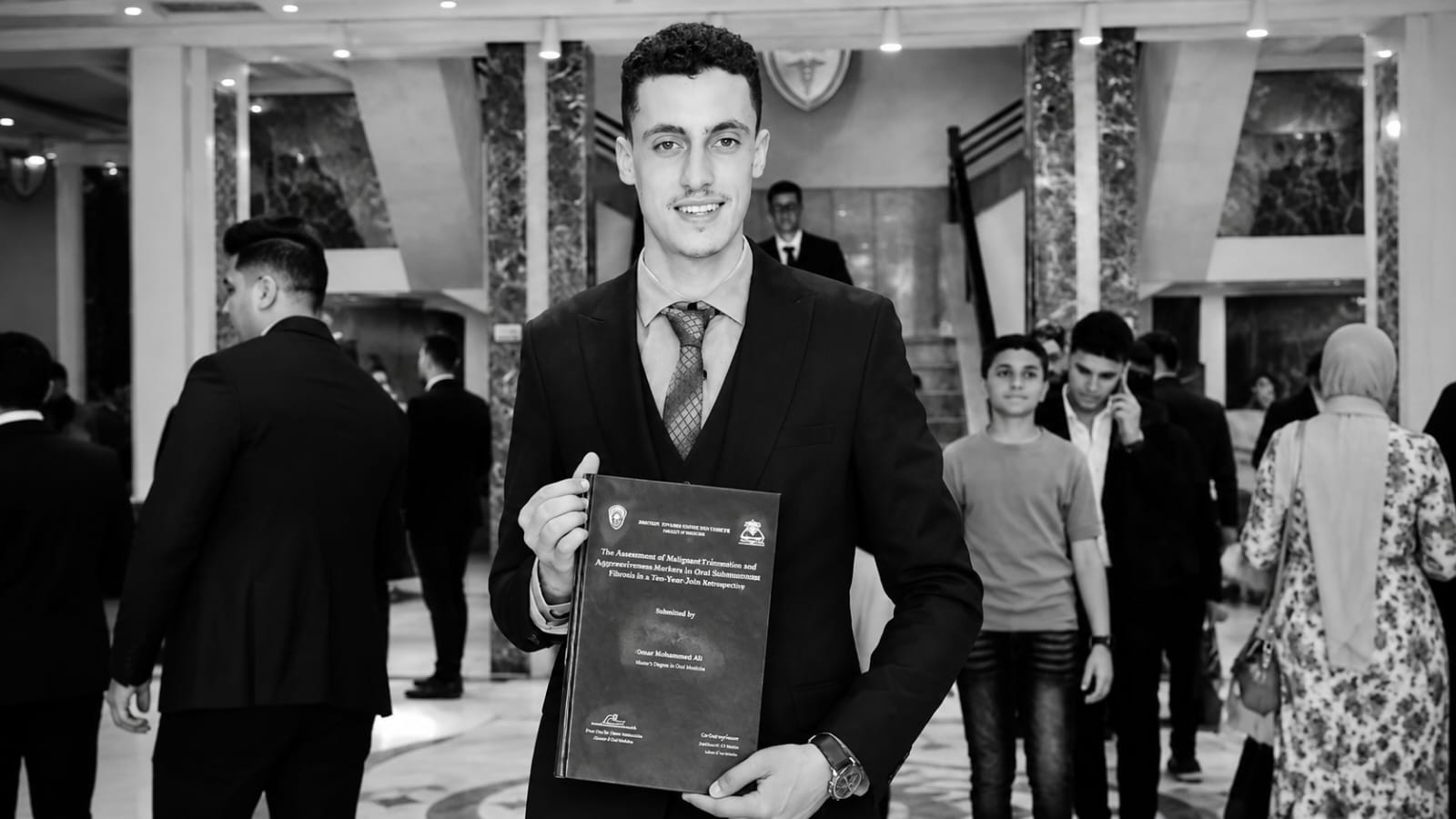 القدر يضع النقطة الأخيرة.. رحيل مأساوي لطبيب شاب قبل ساعات من دخوله القفص الذهبي.