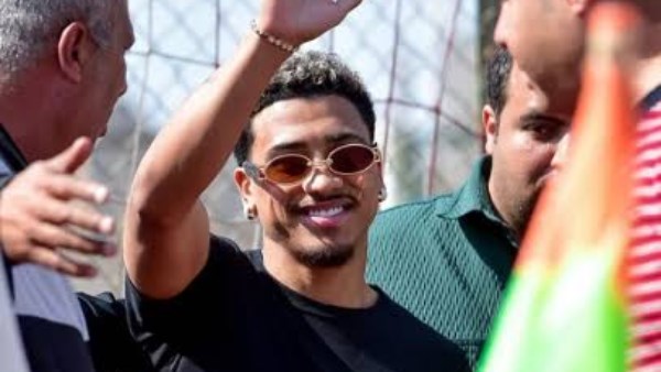 مدير الكرة بالزمالك: خوان بيزيرا ينتظم مع الفريق الأسبوع المقبل