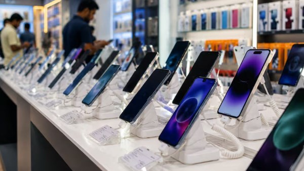 ارتفاع أسعار هواتف وان بلس وأوبو وسامسونج في الهند مع زيادة تكاليف الذاكرة