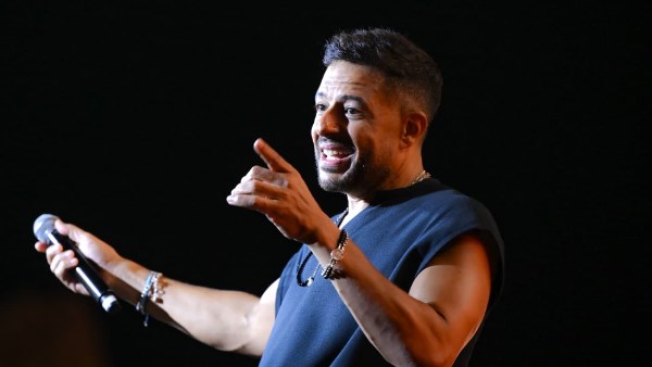 محمد حماقي يختتم صيف العلمين الجديدة 2026 بحفل جماهيري
