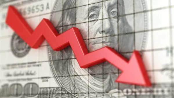 الدولار يتراجع حتى 70 قرشًا في 10 بنوك بنهاية تعاملات الأسبوع