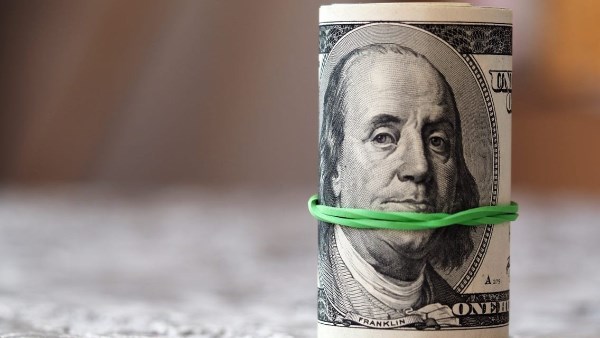 الدولار يرتفع في البنوك إلى 50.75 جنيه للشراء منتصف تعاملات الأحد