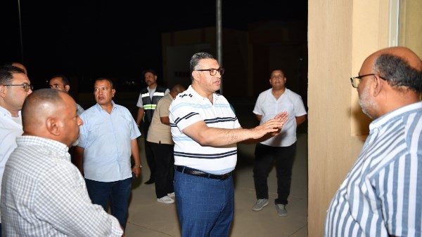 قنا تنهي تجهيزات تشغيل مجمع المواقف الجديد وتخصص 60 سيارة سيرفيس