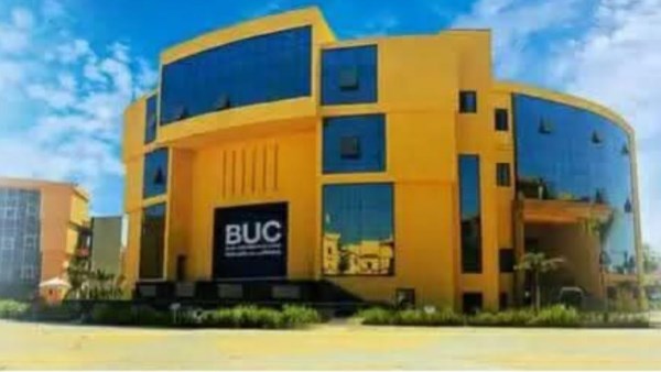 جامعة بدر بالقاهرة تحيل واقعة بحفل التخرج إلى التحقيق
