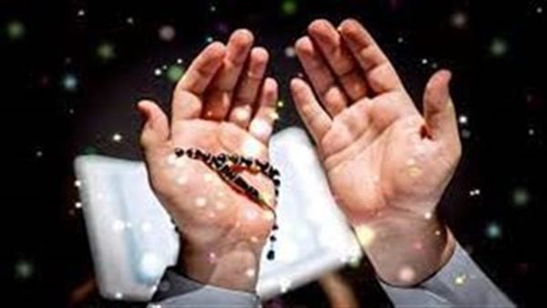 علي جمعة: ذكر الله لا يرتبط بطهارة أو استقبال القبلة وأفضله «لا إله إلا الله»