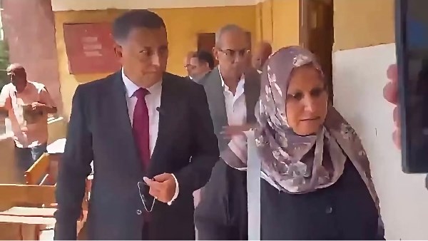 محافظ القليوبية: لا دليل على إنفاق مديرة مدرسة من مالها الخاص ولا إجراءات عقابية ضدها