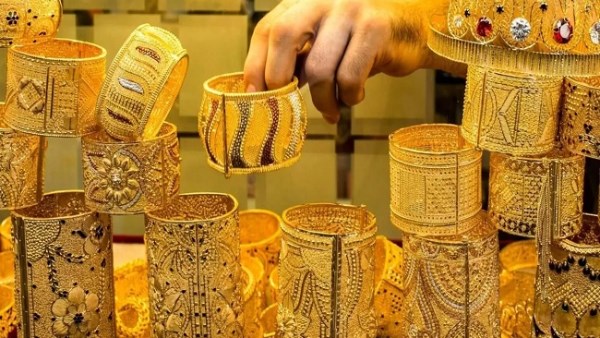 أسعار الذهب في مصر مساء الثلاثاء.. عيار 21 يسجل 6305 جنيهات للبيع