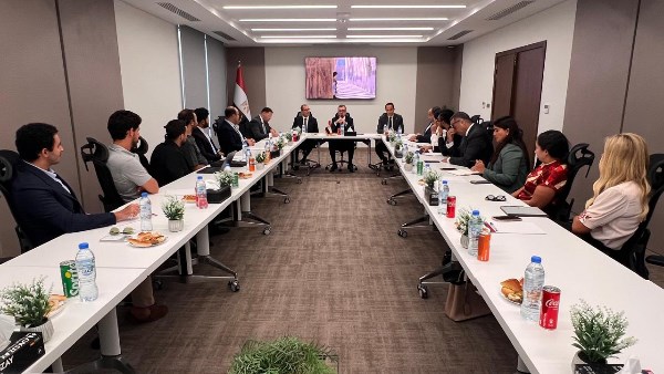 وزير التخطيط يبحث دعم توسع الشركات الناشئة المصرية بالإمارات