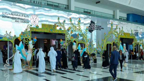 أبوظبي تستحضر الفراهيدي ونجاة الصغيرة في مشروع ثقافي يجمع التراث والفن