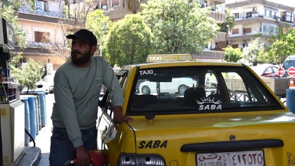 احتجاجات في شرق سوريا بعد زيادات جديدة بأسعار المحروقات