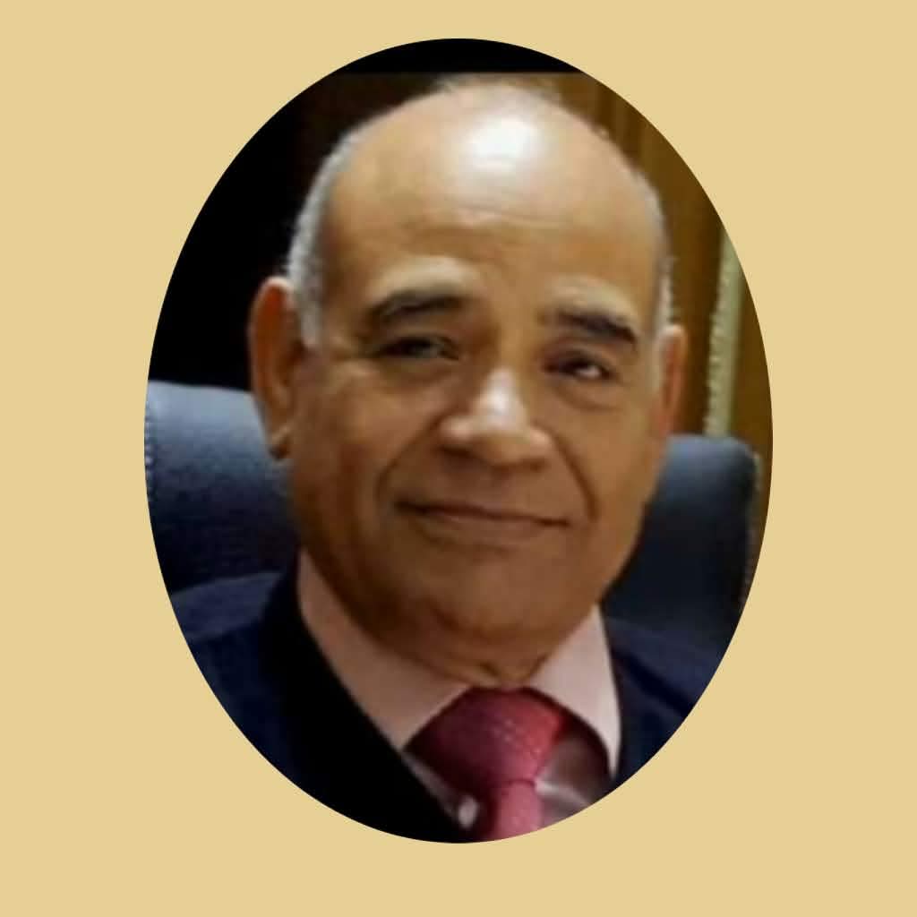 أيمن ندى .. حينما يخرج الأستاذ من قاعة العلم  إلى دهاليز  السياسة