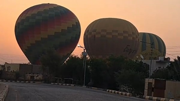 اختبارات لطياري البالون الطائر في الأقصر تمهيدًا لاستئناف الرحلات التجارية