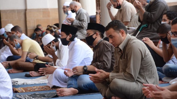 خطبة الجمعة من الجامع الأزهر تؤكد احترام الرموز وحفظ كرامة الناس