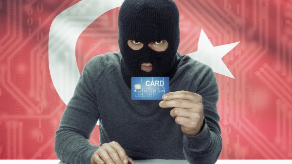 تركيا توقف 201 مشتبهًا في شبكة احتيال عبر الفوركس والعملات المشفرة