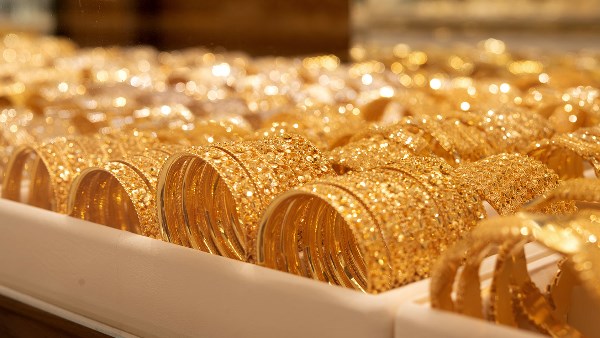 تراجع أسعار الذهب في مصر.. عيار 21 يسجل 6340.25 جنيهًا