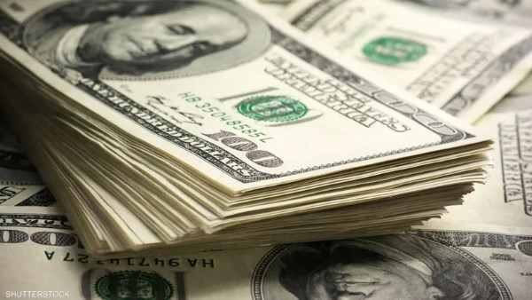 استقرار سعر الدولار أمام الجنيه في البنوك بعد إعلان تثبيت الفائدة