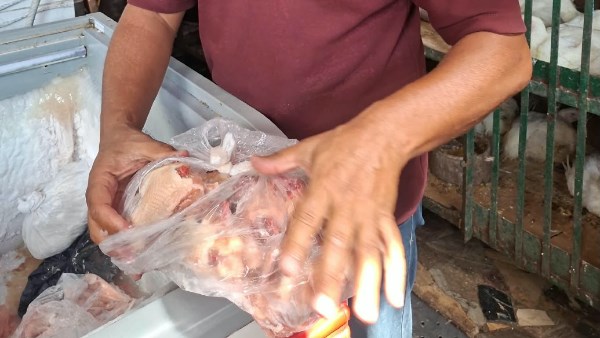 حملات رقابية تضبط مخالفات بأسيوط ومضبوطات لحوم ودواجن بالمنيا وبورسعيد