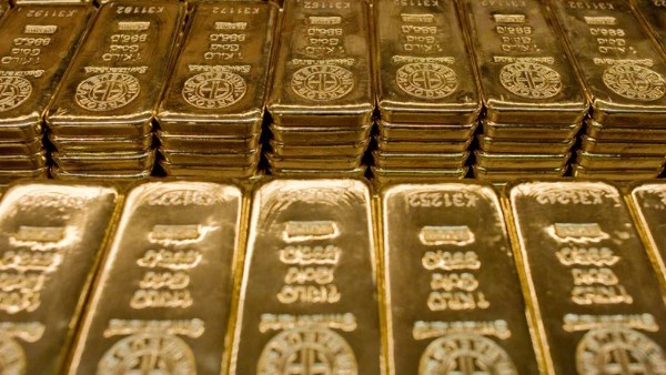 هبوط أسعار الذهب في مصر.. عيار 21 يفقد 135 جنيهًا والسبائك تتراجع