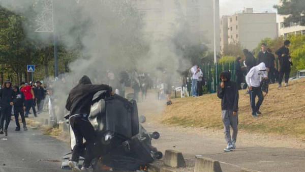 احتجاجات المدارس في فرنسا تتحول إلى مواجهات: 440 موقوفًا وإصابة 48 شرطيًا