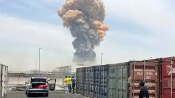 إيران تحقق في انفجار قرب مركز شرطة بمدينة زاهدان