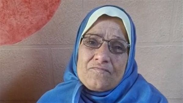 والدة البحار سامح عبدالعظيم: عودته من الصومال تأجلت إلى الإثنين المقبل