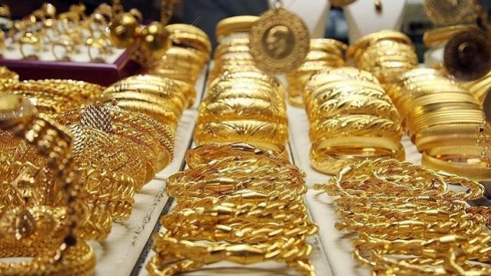 الذهب يتراجع في مصر.. الجنيه الذهب يفقد نحو 2000 جنيه وعيار 21 ينخفض 250 جنيهًا