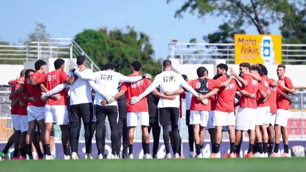 منتخب مصر يواجه جنوب أفريقيا وديًا الليلة في غياب صلاح وعبد المنعم