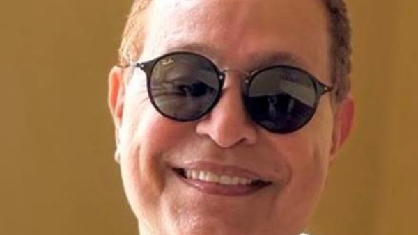 حكيم يحتفل بعيد ميلاده برسالة إلى جمهوره عبر فيسبوك