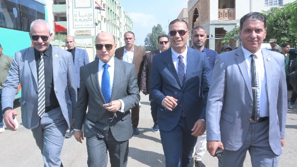 محافظ الغربية يصطحب المشاركين في «بوعينا بنطور بلدنا» بجولة بمشروعات حياة كريمة في نهطاي