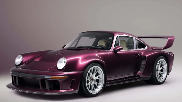 سينجر تقدم بورشه 911 DLS المعدلة بقوة 700 حصان