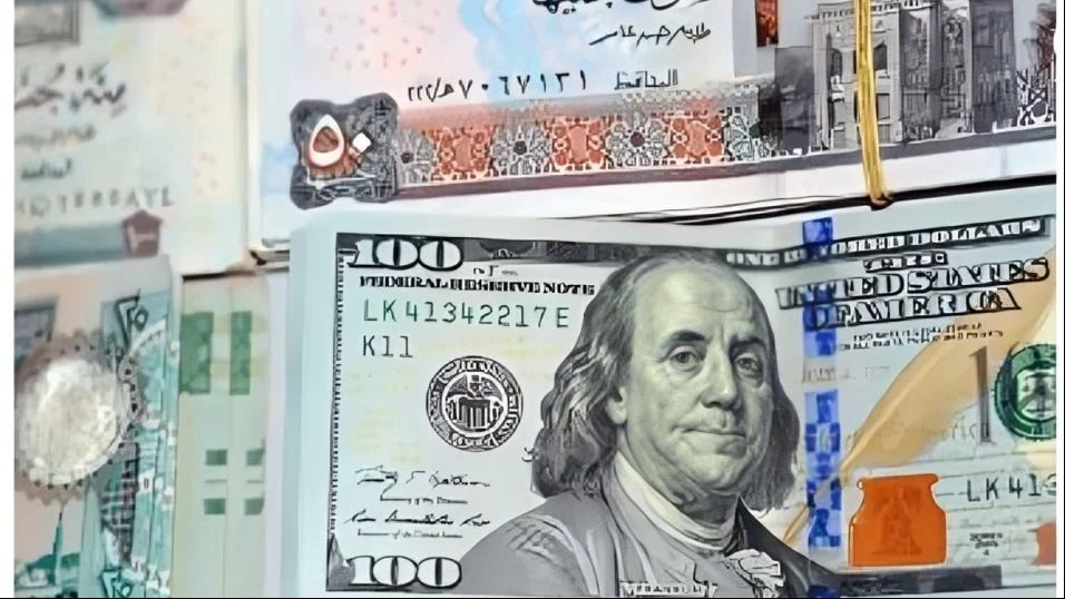 استقرار سعر الدولار في البنوك مع صعود الاحتياطي النقدي إلى 57.35 مليار دولار