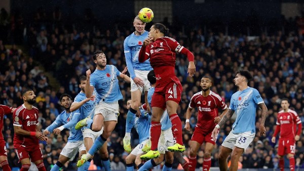 ليفربول يواجه مانشستر سيتي في قمة أنفيلد.. صلاح يطارد رقم إيان راش