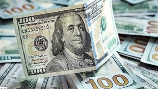 سعر الدولار أمام الجنيه يرتفع في البنوك المصرية خلال التعاملات الصباحية
