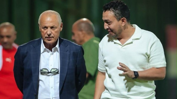 مصطفى أبو زهرة: لن نسمح بزعزعة استقرار منتخب مصر