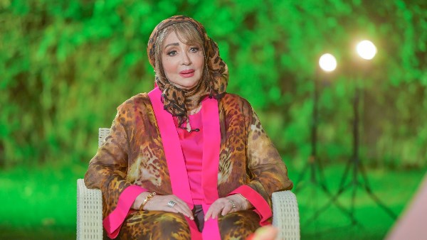 شهيرة تكشف حقيقة واقعة ملابس إحرام أحمد زكي أمام الكعبة