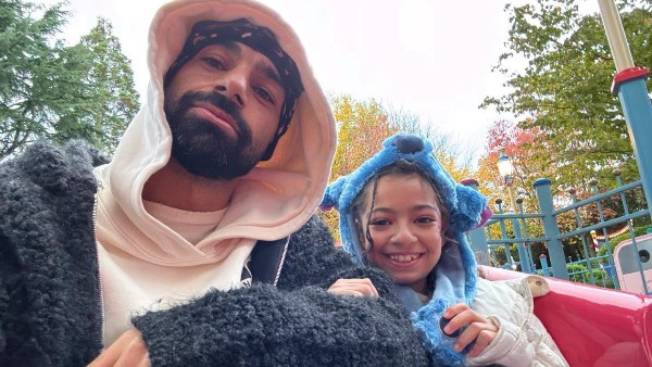 محمد صلاح يحتفل بعيد ميلاد ابنته مكة بعد تألقه الأوروبي مع طرابزون سبور