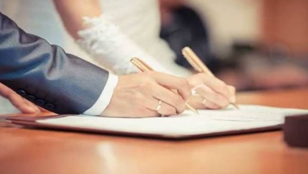 دار الإفتاء توضح حكم زواج الفتاة دون علم وليها