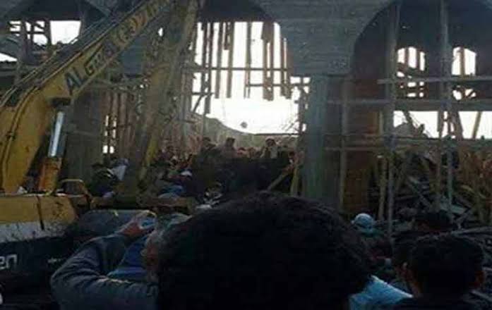 انهيار سقف مسجد.. وجاري انتشال الضحايا من تحت الأنقاض