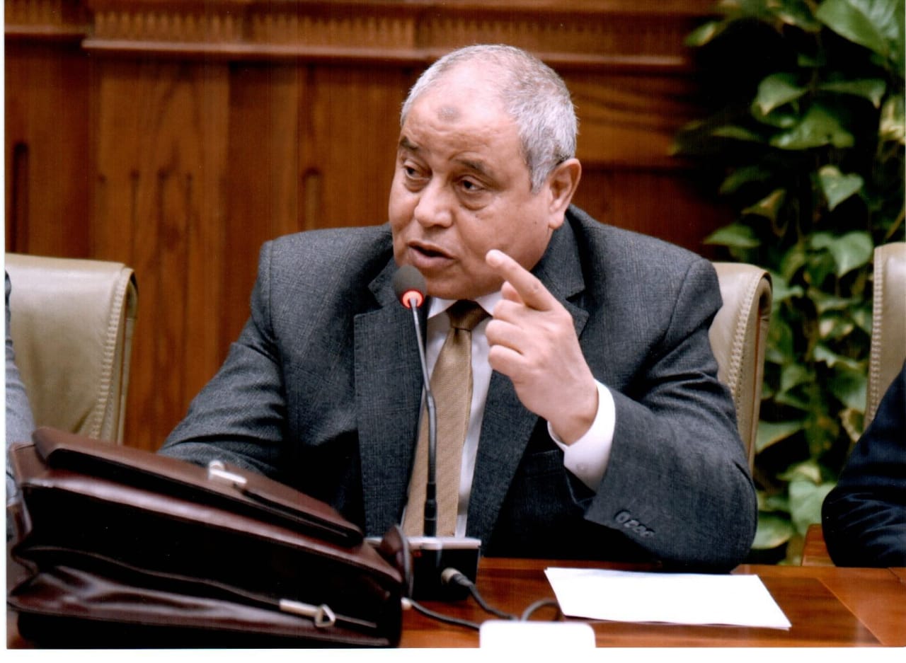 النائب ابراهيم نظير يطالب بإنشاء محور علي النيل بمركز القوصية
