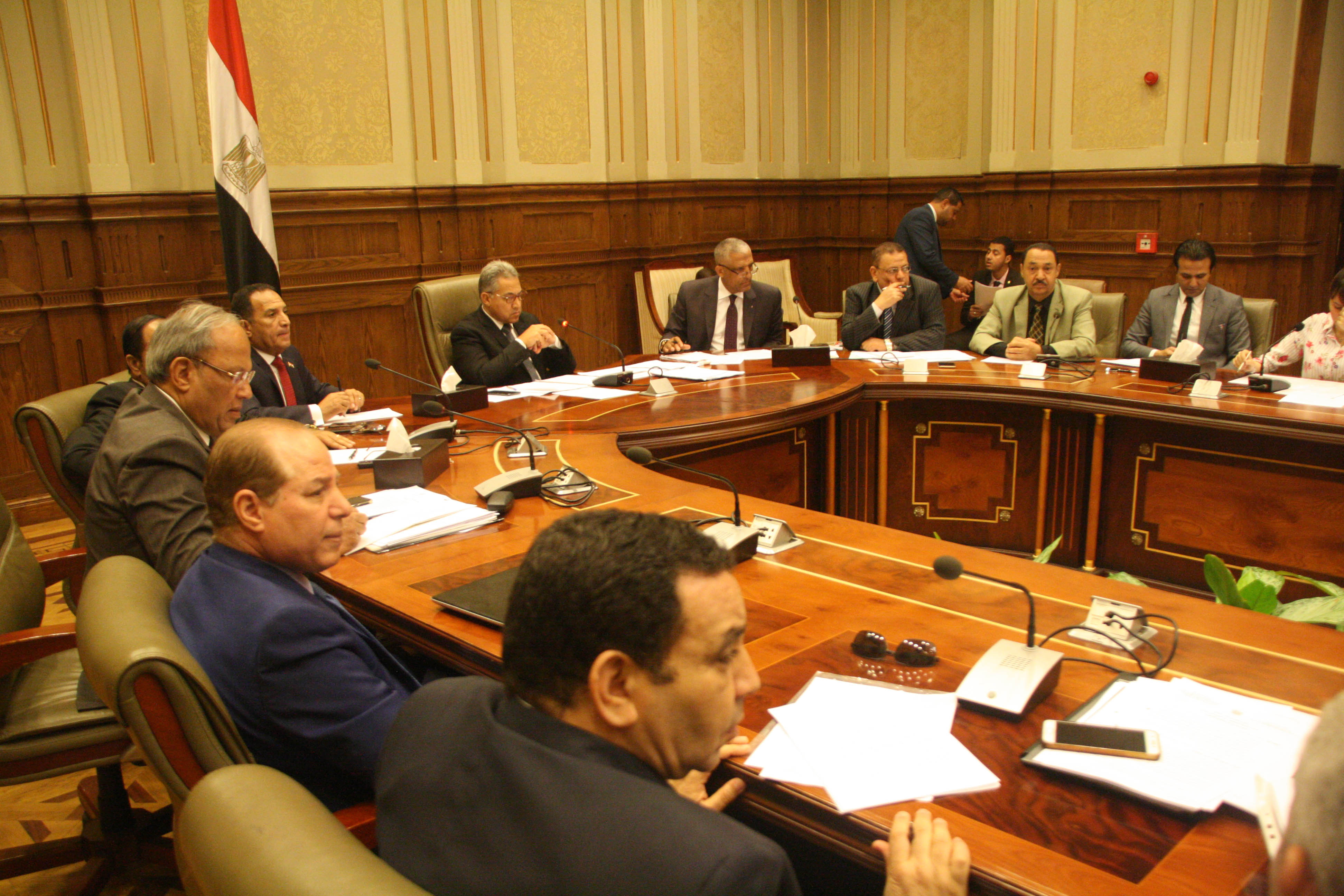 الزراعة: هناك ضرورة لزيادة المخصصات المالية لمكافحة الكلاب الضالة