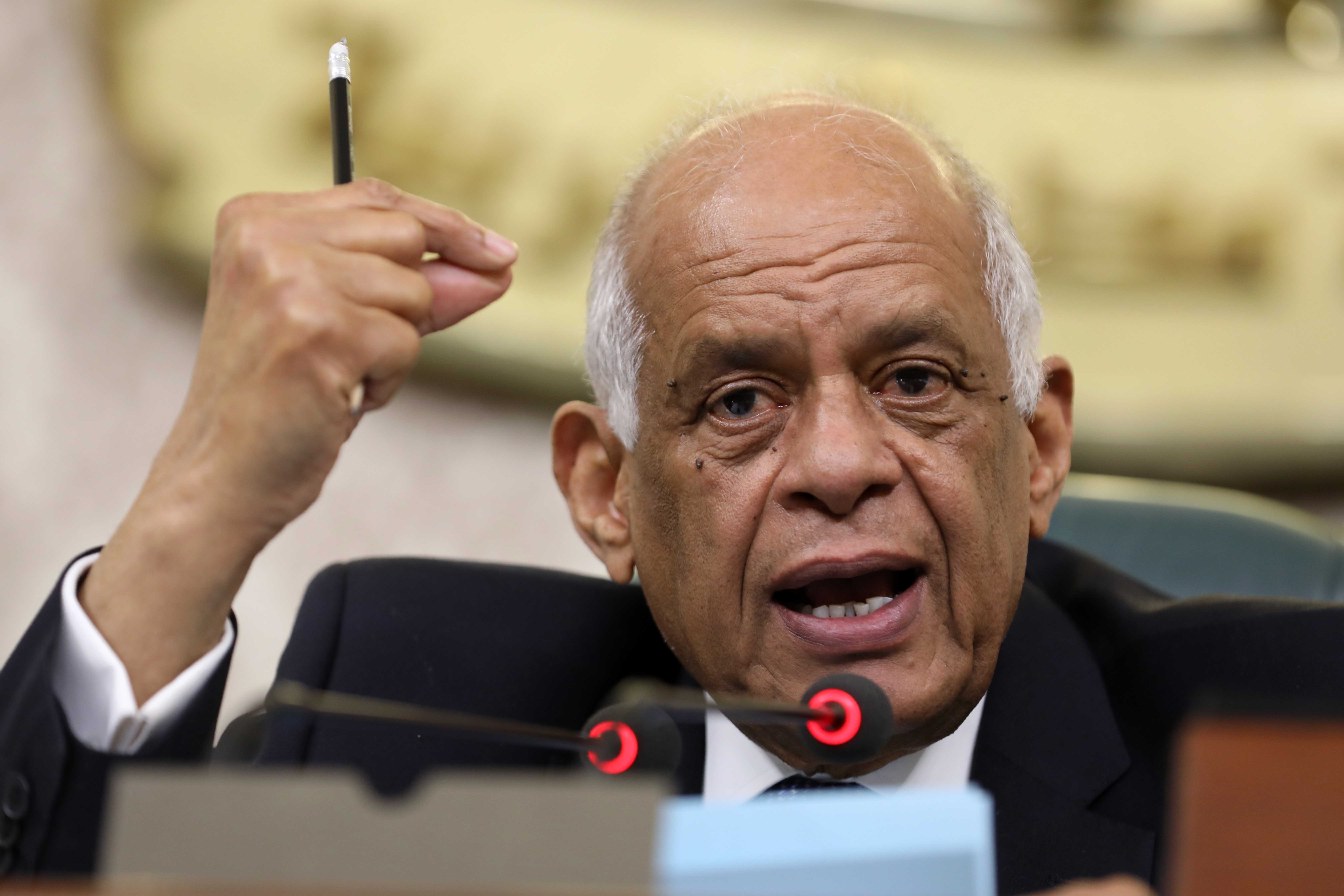 أزمة حادة بين علي عبد العال و"مستقبل وطن".. والحزب يرد ببيان رسمي
